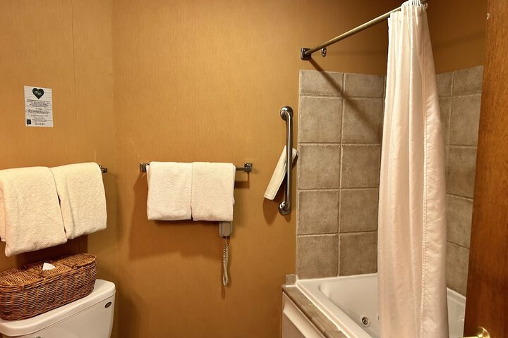 Room 187 of 259