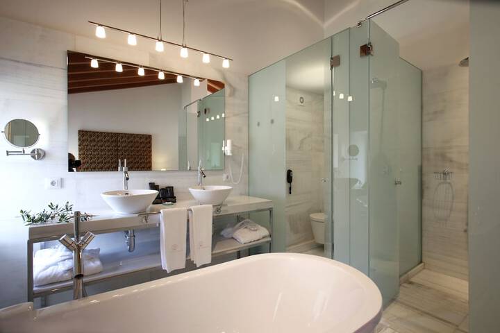 Bath Photo