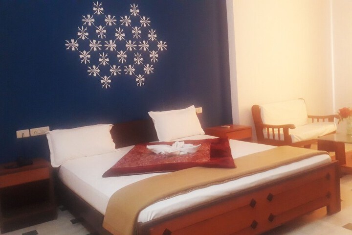 Room 3 of 15