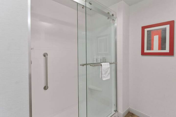 Bathroom shower