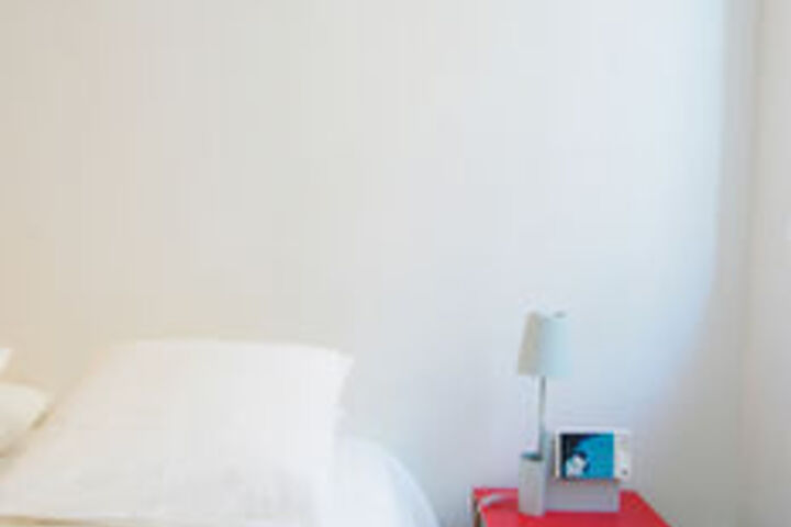 Room 6 of 26
