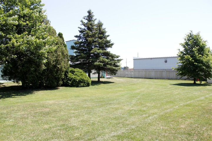 Property Grounds 13 of 19