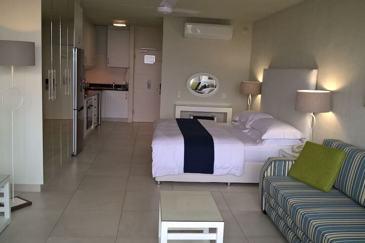 Room 12 of 69