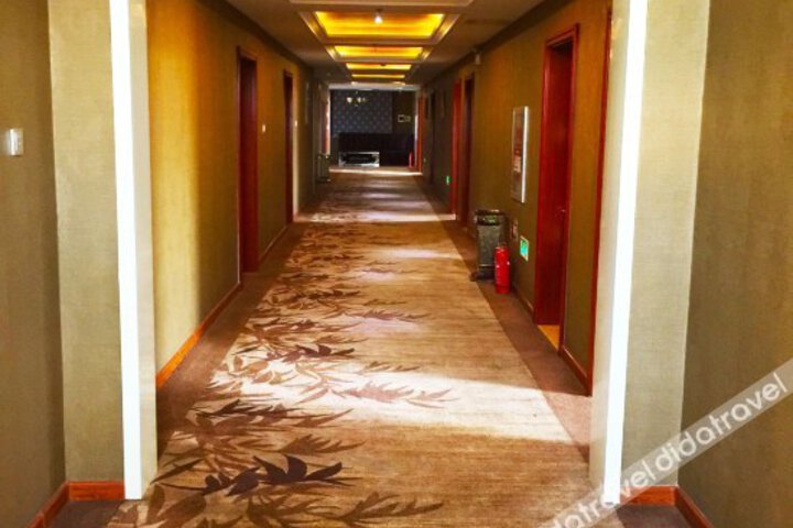 Fengchi Hotel
