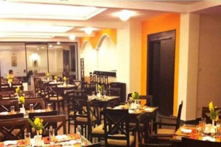 Dining Photos