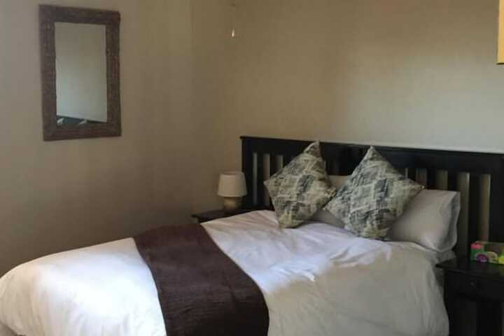 Room 9 of 40
