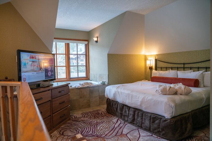 Room 12 of 72