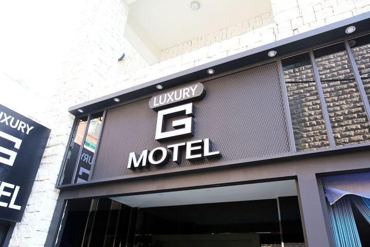 Hotel 10 of 75