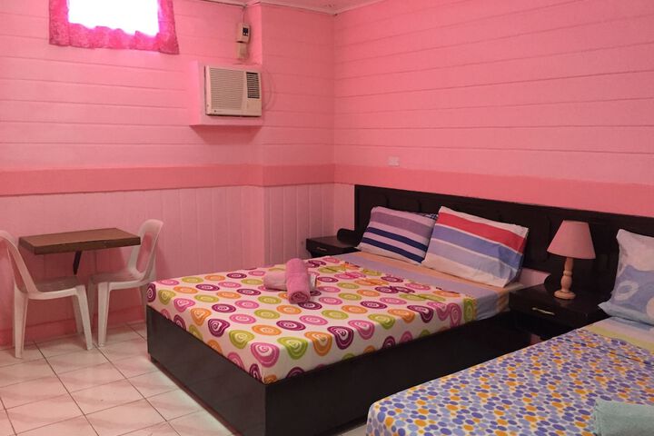 Room 4 of 41