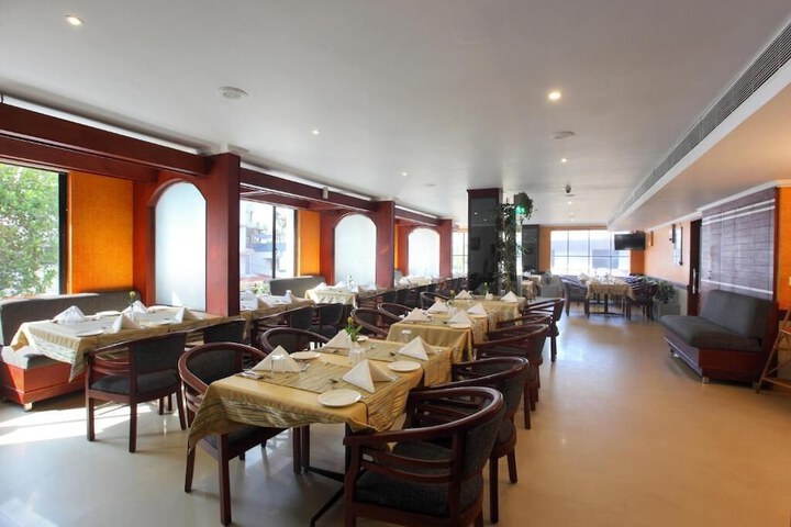 Dining Photos