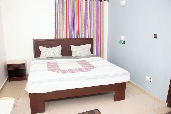Room 15 of 50