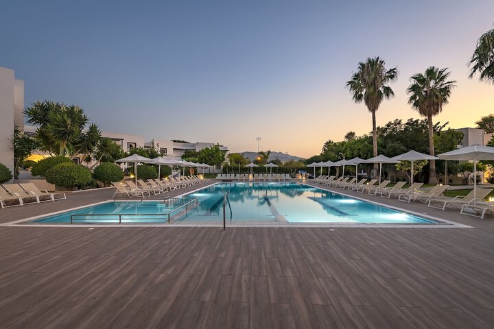 Pool Hotel