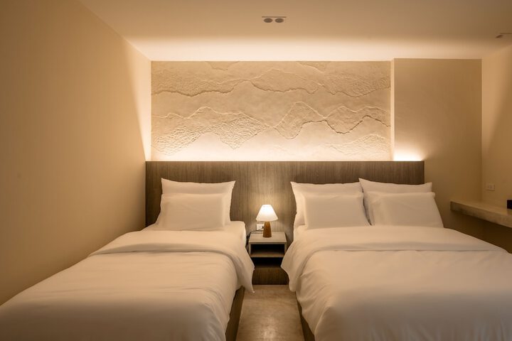 Room 5 of 41