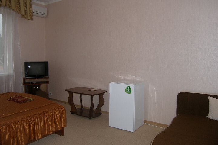 Room 5 of 34