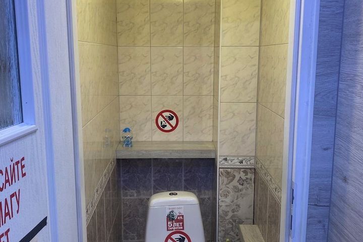 Room 74 of 106