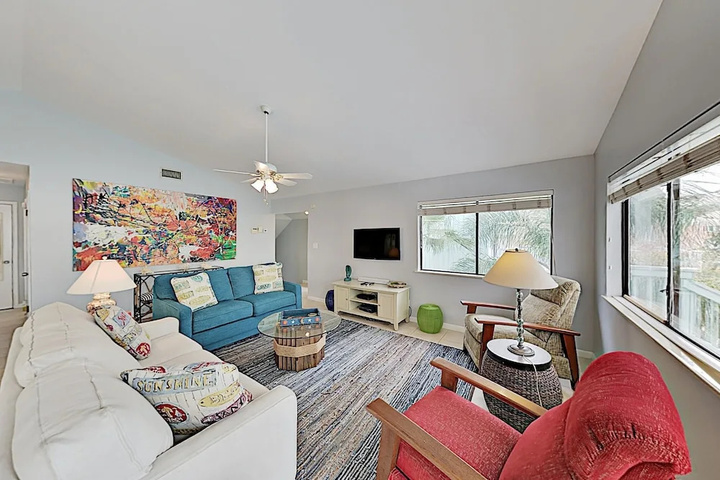 Photo of Island W / Private Pool & Spa Steps To Beach 3 Bedroom Home