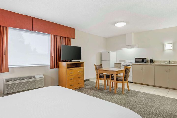 Room 14 of 37