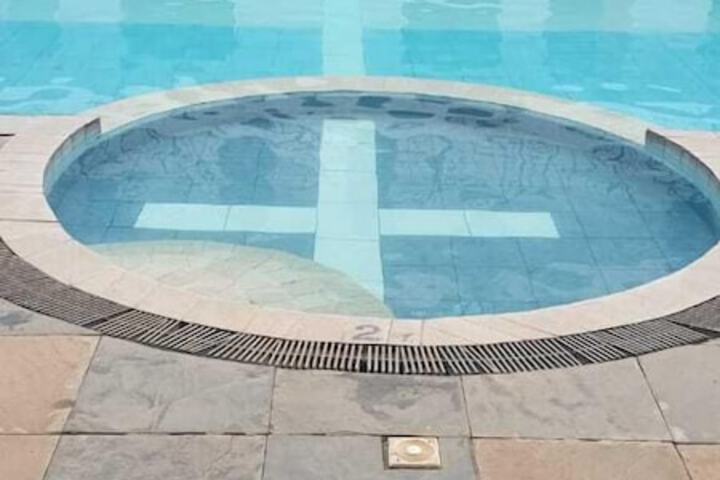 Pool 6 of 11