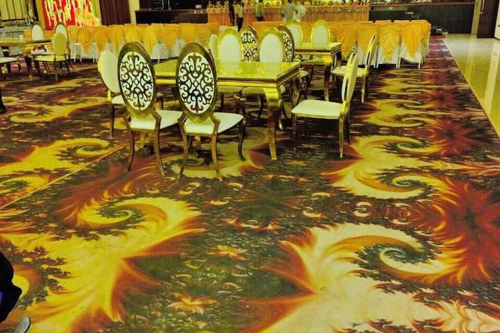 Ballroom/Hall 39 of 54