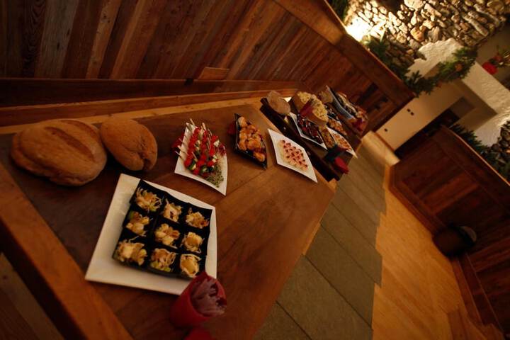 Dining 40 of 58
