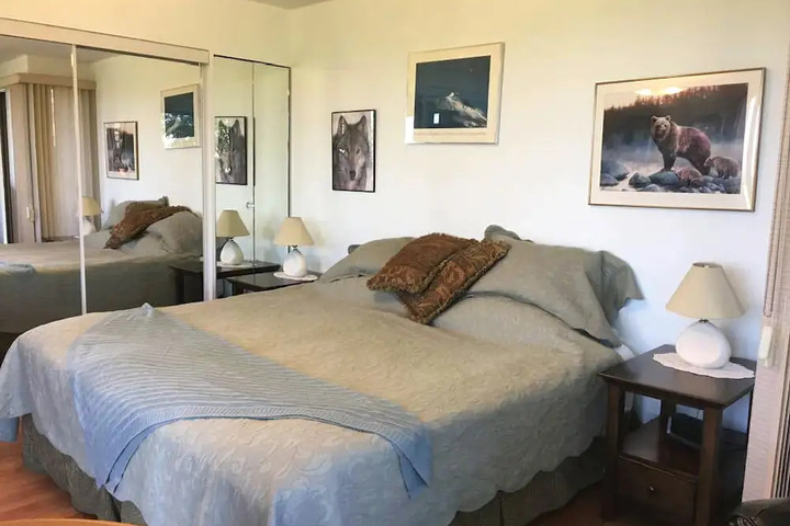 Room 2 of 12