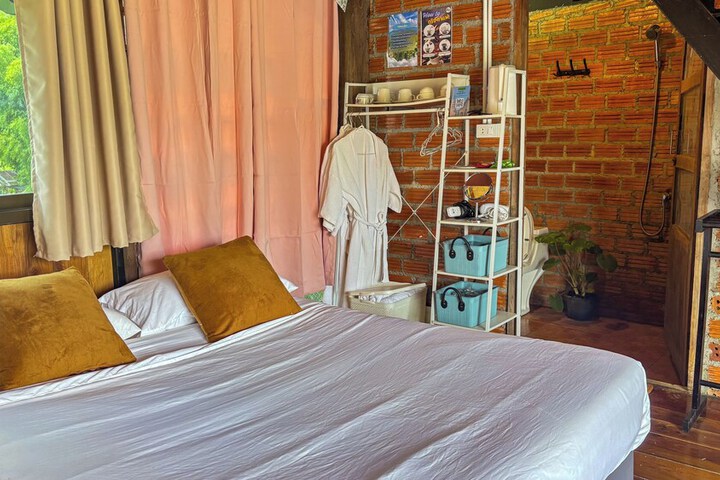 Room 34 of 135