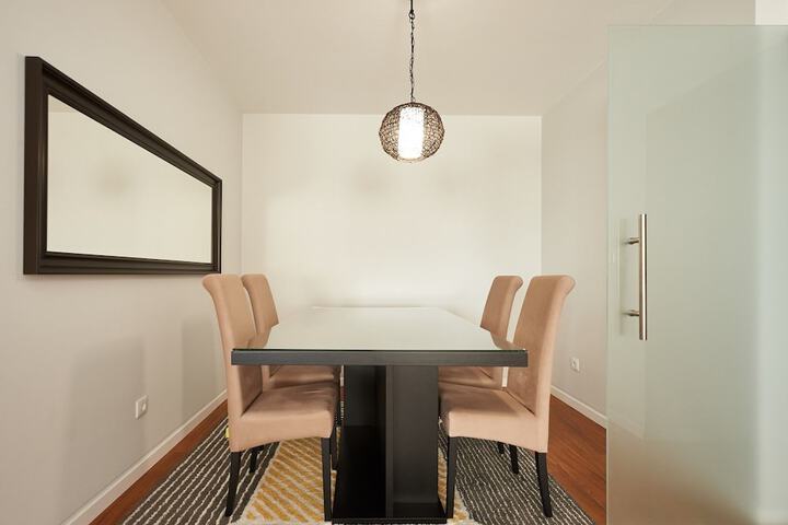 Room 12 of 30
