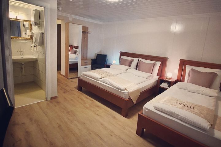 Room 55 of 266