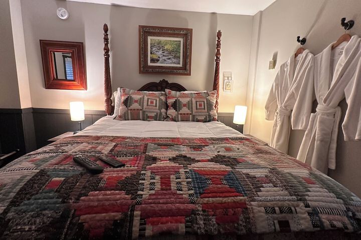 Room 79 of 203