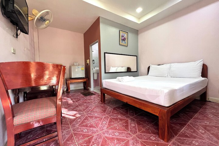 Room 44 of 85
