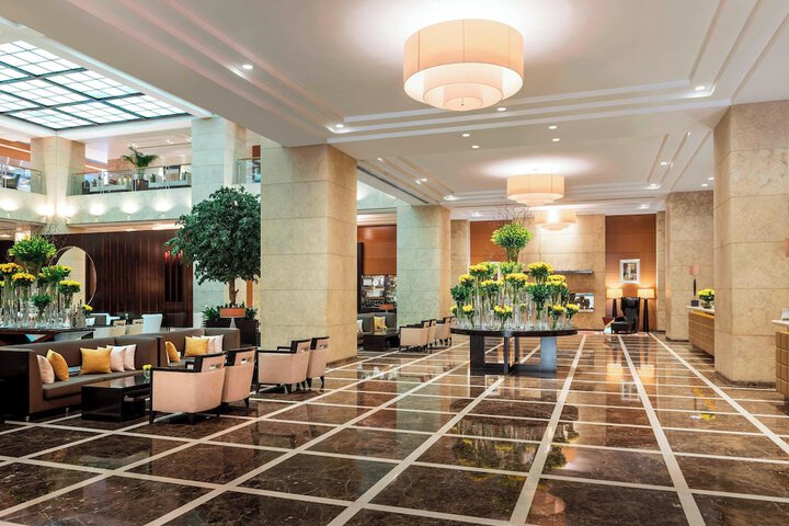 Entrance & Lobby