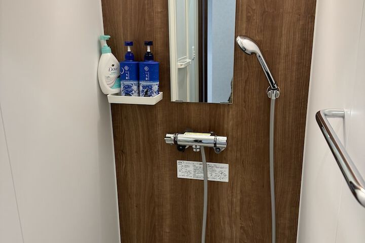 Room 15 of 26