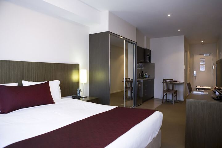 Room 6 of 36
