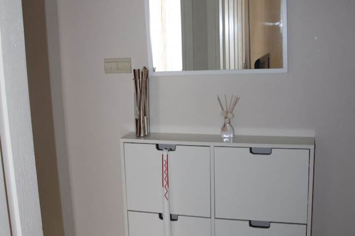 Room 15 of 37