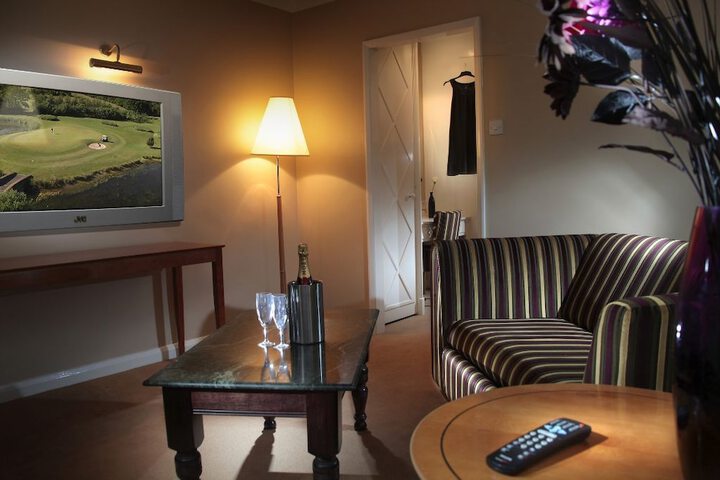Room 20 of 35