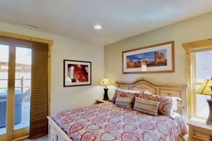 Room 16 of 65