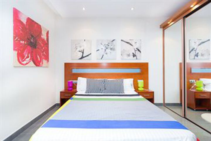 Room 6 of 35
