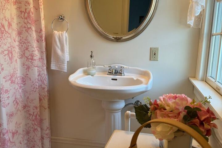 Room 45 of 60