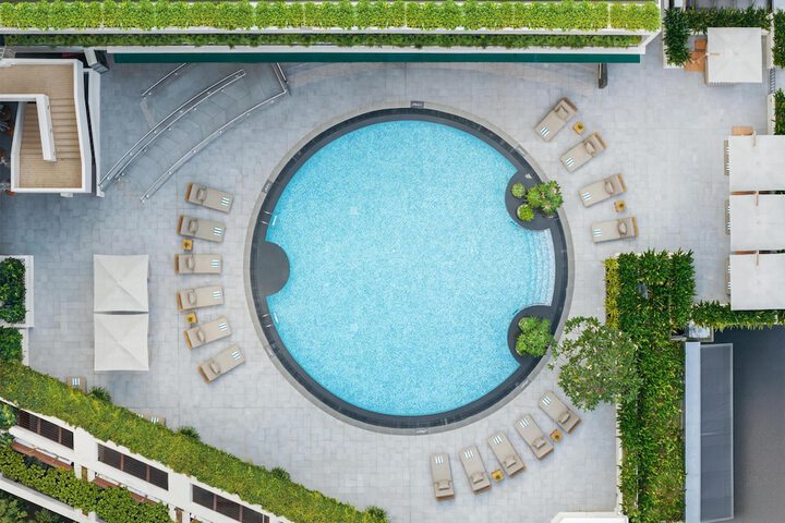 Pool 40 of 70