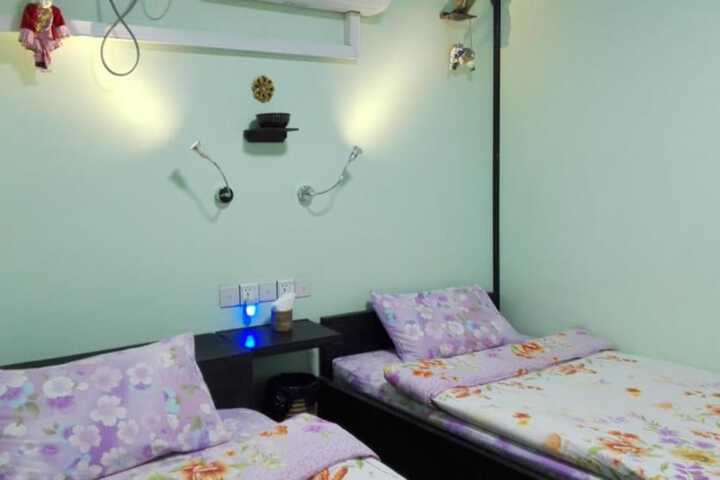 Room 19 of 43