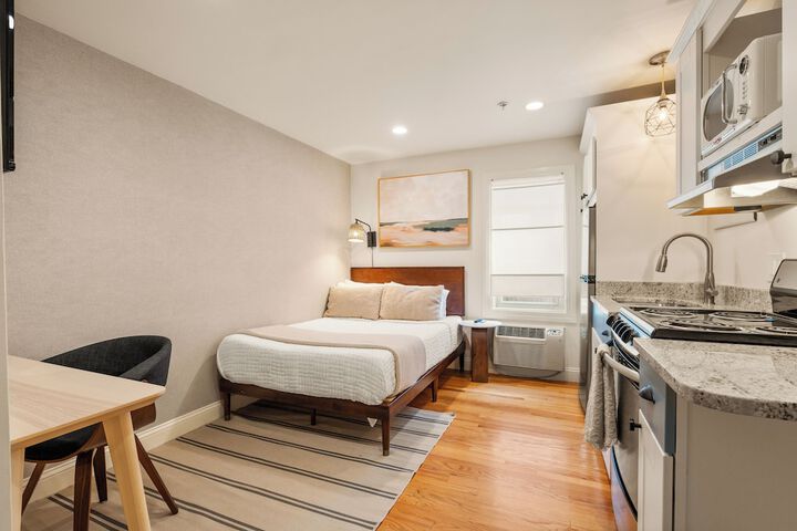 Room 2 of 63