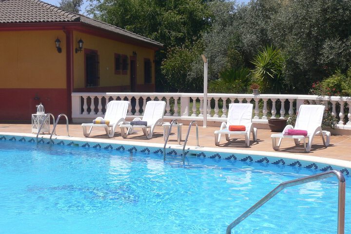 Hotel Pool
