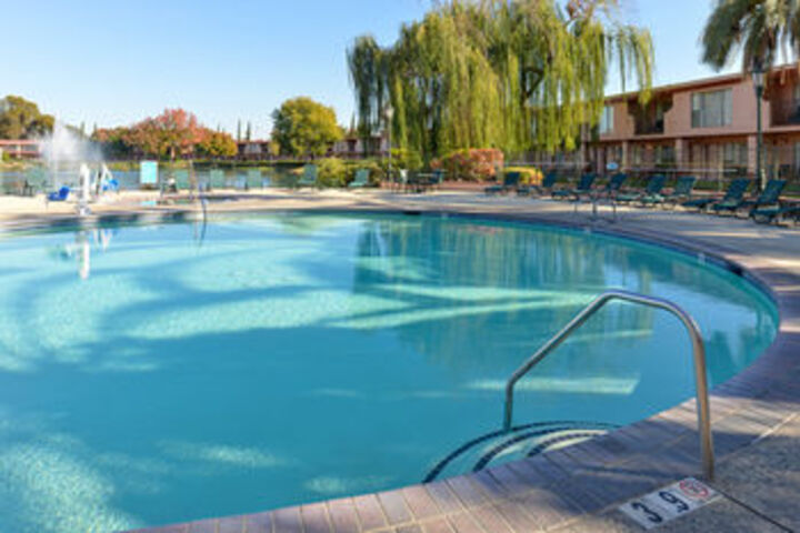 Pool 57 of 72
