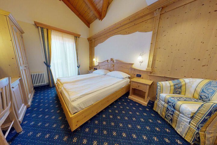 Room 18 of 62