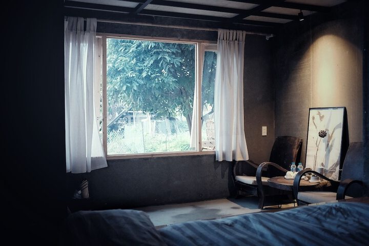 Room 12 of 73