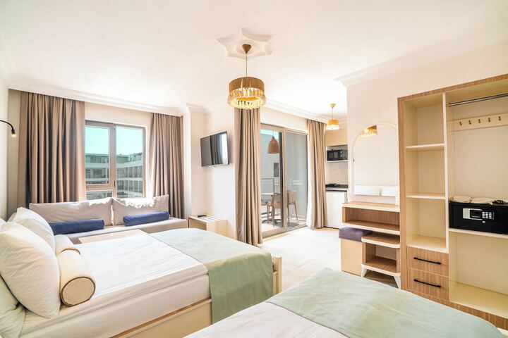 Room 22 of 185