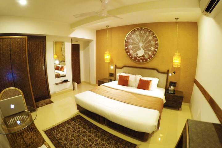 Room 18 of 116