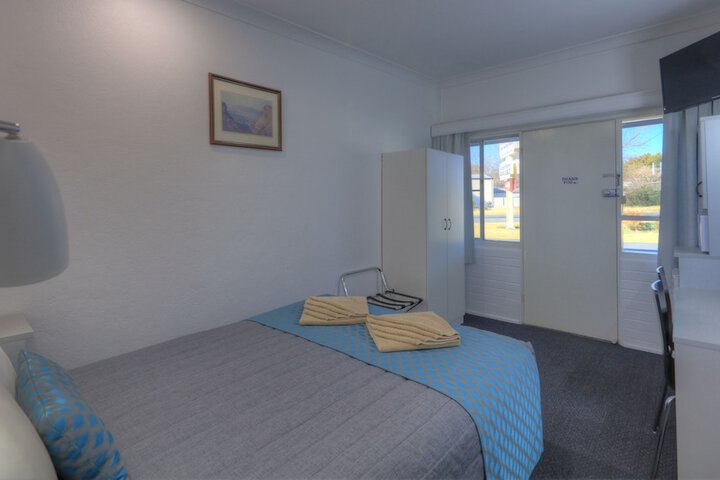 Room 5 of 45