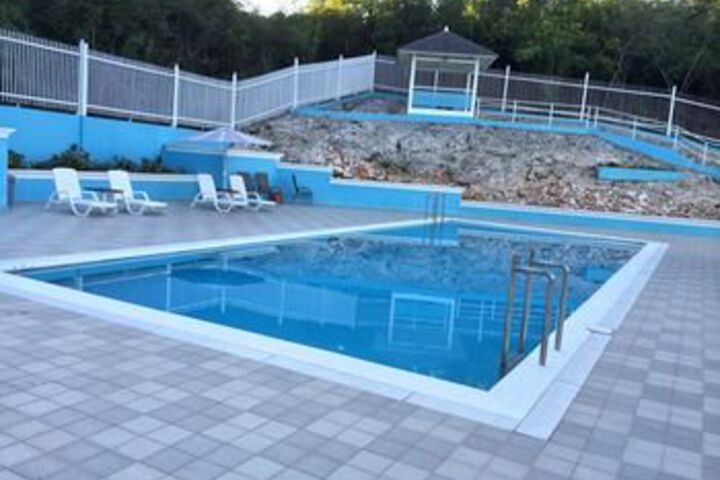 Pool 22 of 24