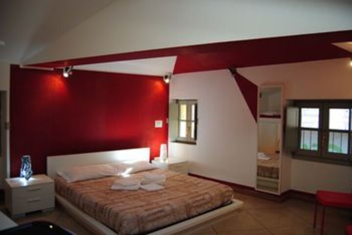 Room 25 of 47
